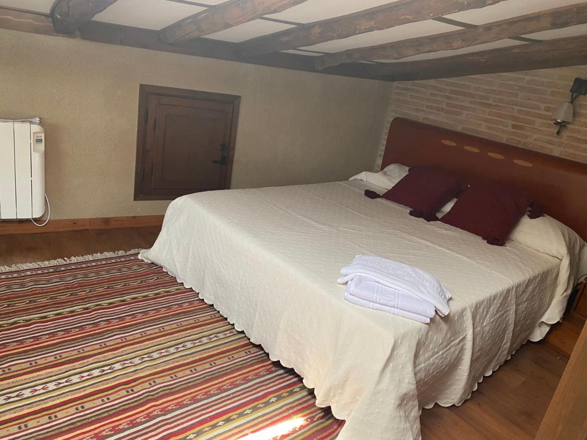 Casa Zapatero En Somontano Villa Salas Bajas Bagian luar foto